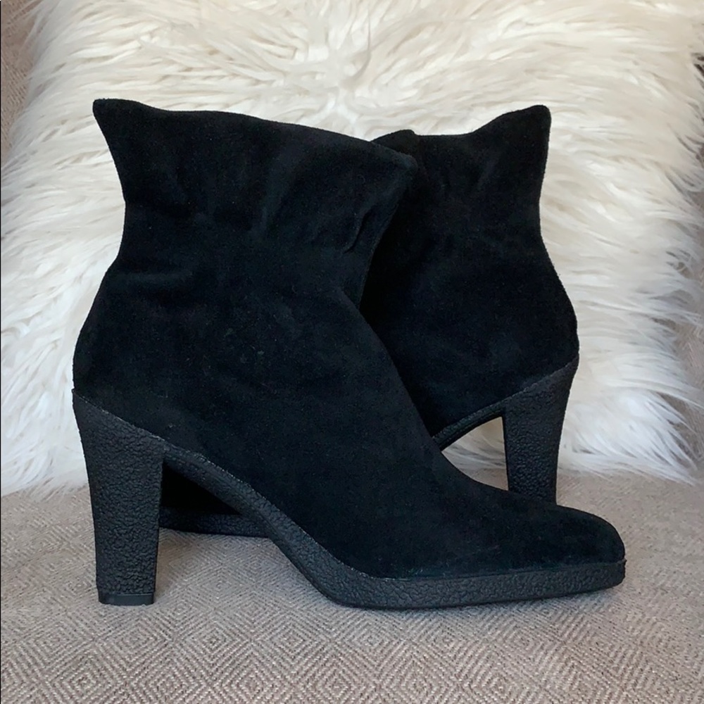 Colin Stuart Suede Ruffle Ankle Booties - Picture 5 of 8